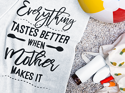 Alternative view of Everything Tastes Better When Mother Makes It Bath Towels - Beach Towels - Kitchen Towels