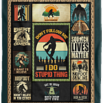 Bigfoot and Sasquatch Hunter Believers Blanket - Sasquatch Bigfoot Believer Hide And Seek Hunter Blanket