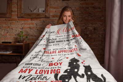 Alternative view of Wolf To My Mom I Know It's Not Easy For A Woman To Raise A Man Fleece Blanket - Sherpa Blanket