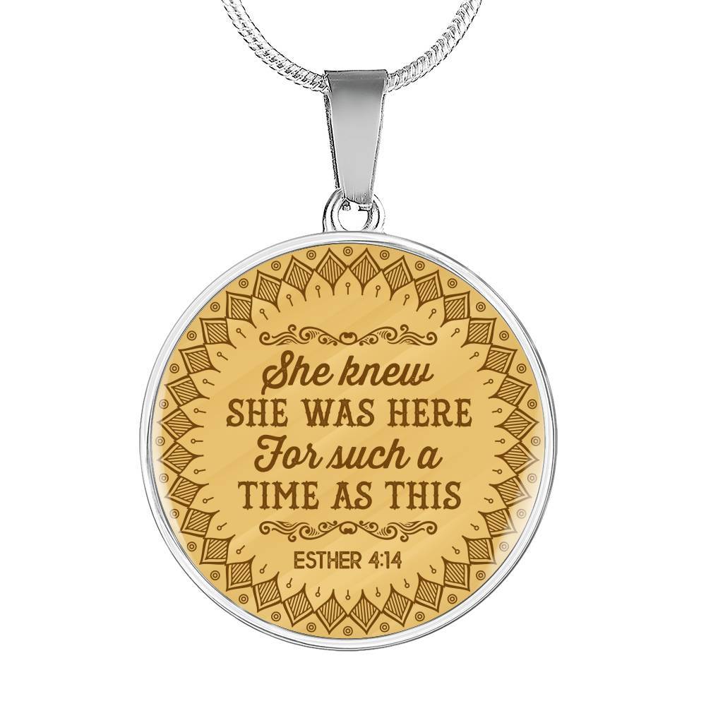 She Knew She Was Here For Such A Time As This Circle Pendant Necklace - Circle Luxury Necklace (Silver)