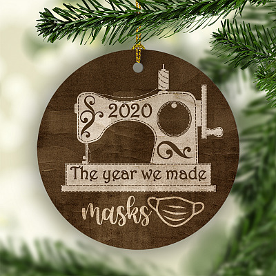 2020 the Year We Made Masks Decorative Christmas Ornament - Holiday Flat Circle Ornament