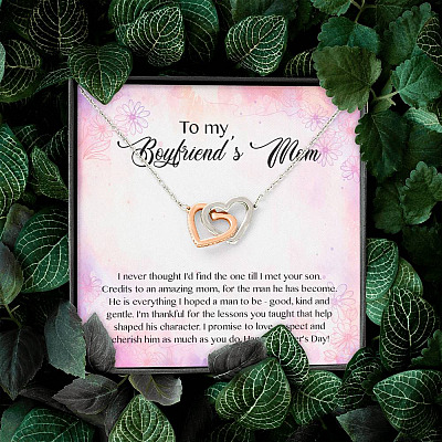 To My Boyfriend's Mom I Never Thought I'd Find The One Till I Met Your Son Interlocking Hearts Pendant Necklace