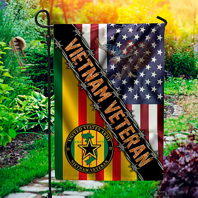 Garden Flag (11.5" x 17.5")