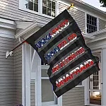 1O uu tien. Unmasked Unmuzzled (2) House Flag Mockup 6