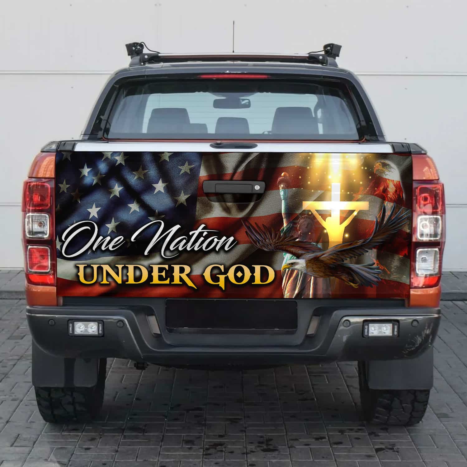 34 HG. One Nation Tailgate Tailgate Wrap Mockup 2