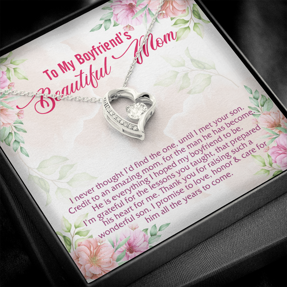 To My Boyfriend's Beautiful Mom I Never Thought I'd Find The One Forever Love Heart Pendant Necklace