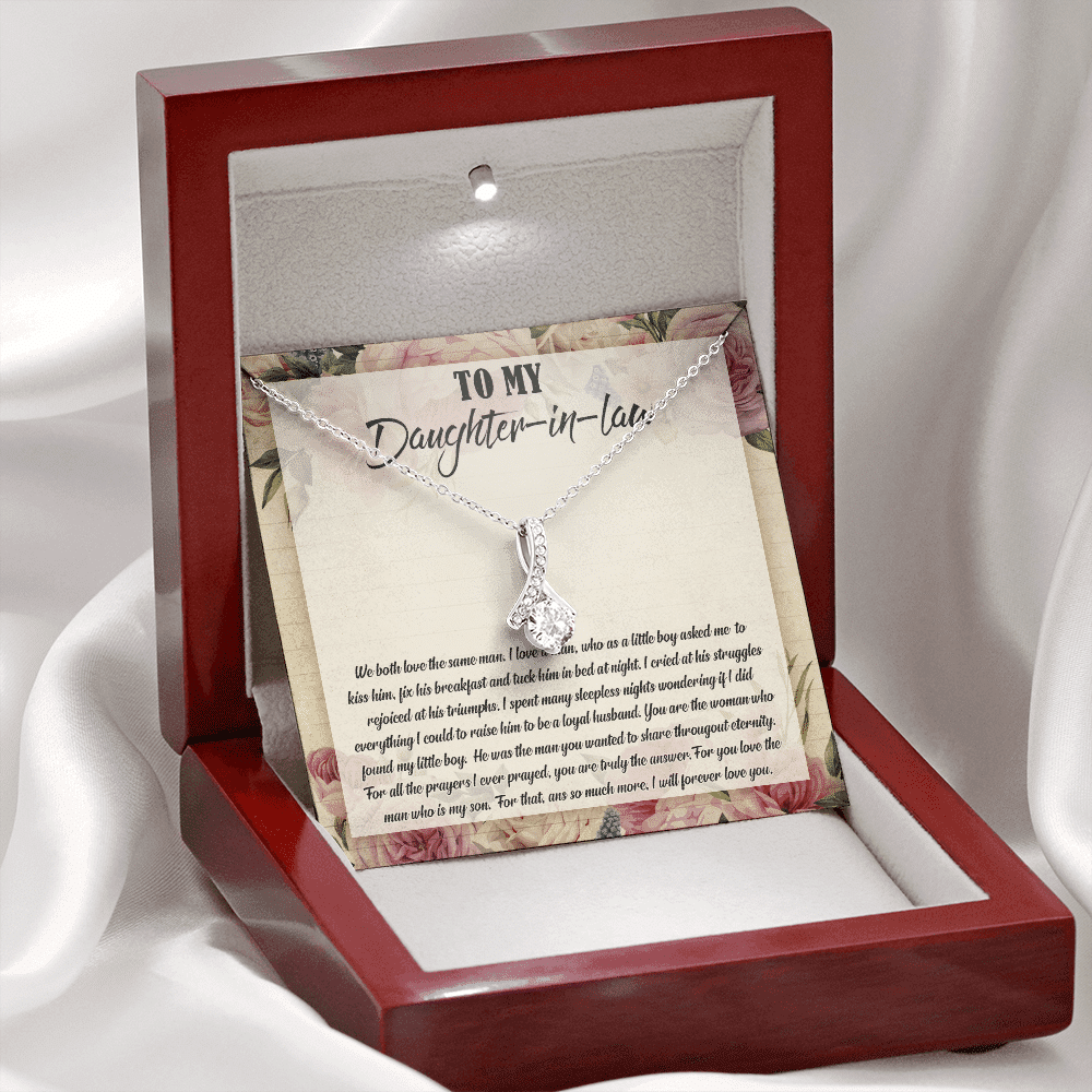 To My Daughter-In-Law We Both Love The Same Man Alluring Necklace From Mom - Birthday Gift To Daughter