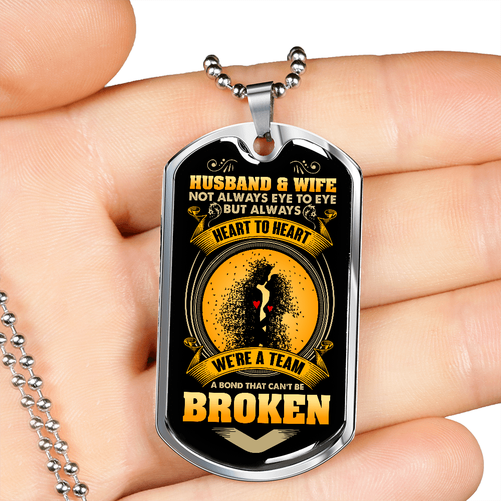 Husband And Wife Not Always Eye To Eye But We're A Team Couple Dog Tag Pendant Necklace