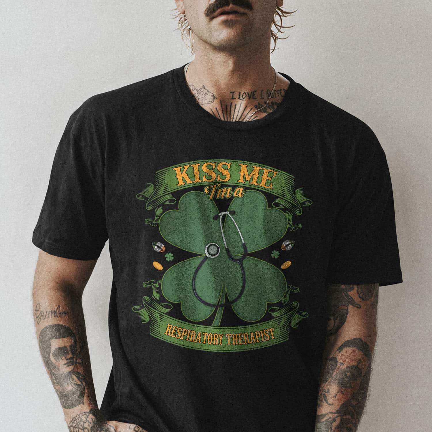 Men's black tee mockup psd on tattooed model