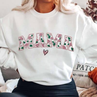 Custom Heart with Roses Mama Embroidery T-Shirt Sweatshirt, Grandma Gifts – Custom Mama Sweatshirt, Mother’s Day